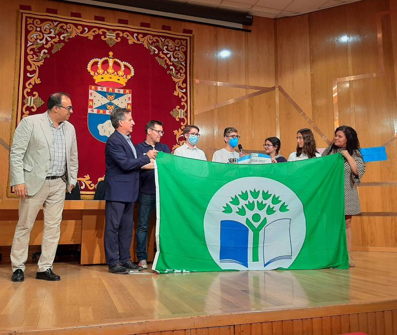 El IES Salvador Dalí recibe la bandera verde del proyecto Ecoescuelas